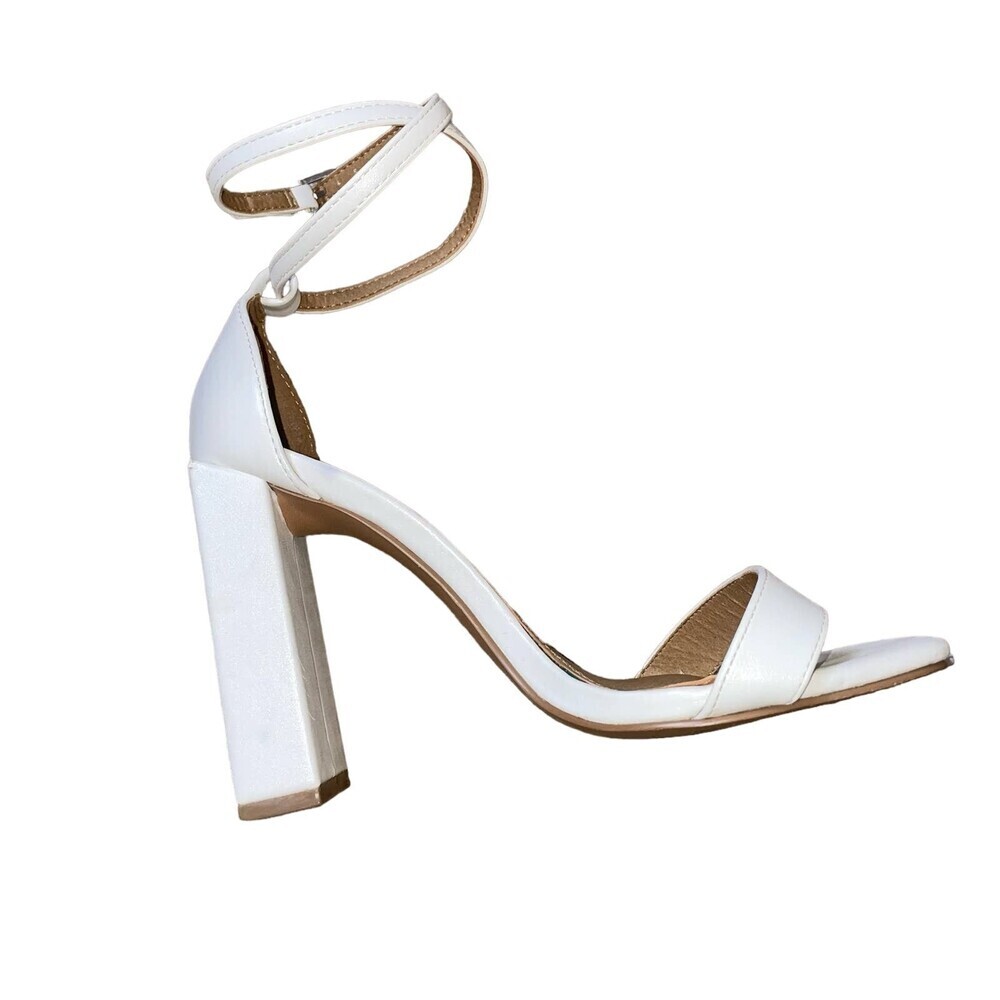 ASOS WHITE BLOCK HEEL SANDALS Chunky heel ankle strap square toe SZ 8
